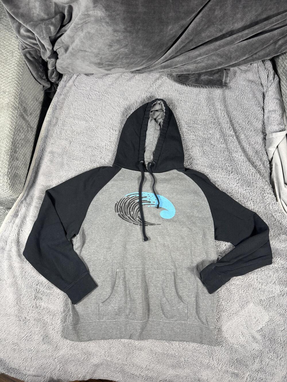 Costa Hoodie Mens Large Gray Black Raglan Fleece Pullover Graphic Logo Surf